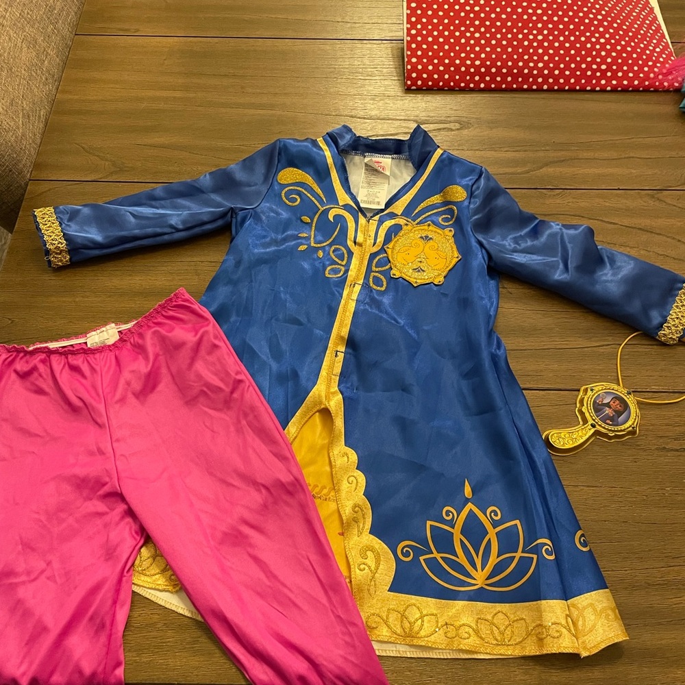 Disney Mira royal detective costume